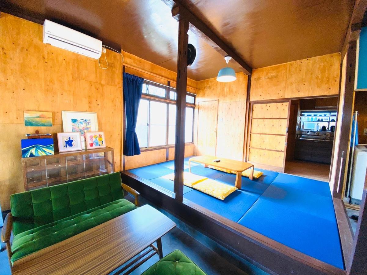 Hotel 青とサイダー Oshima Esterno foto