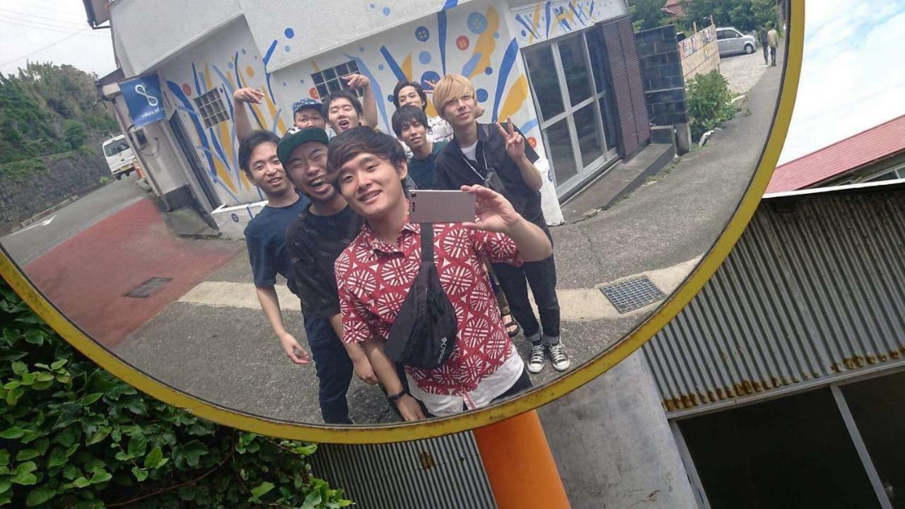 Hotel 青とサイダー Oshima Esterno foto